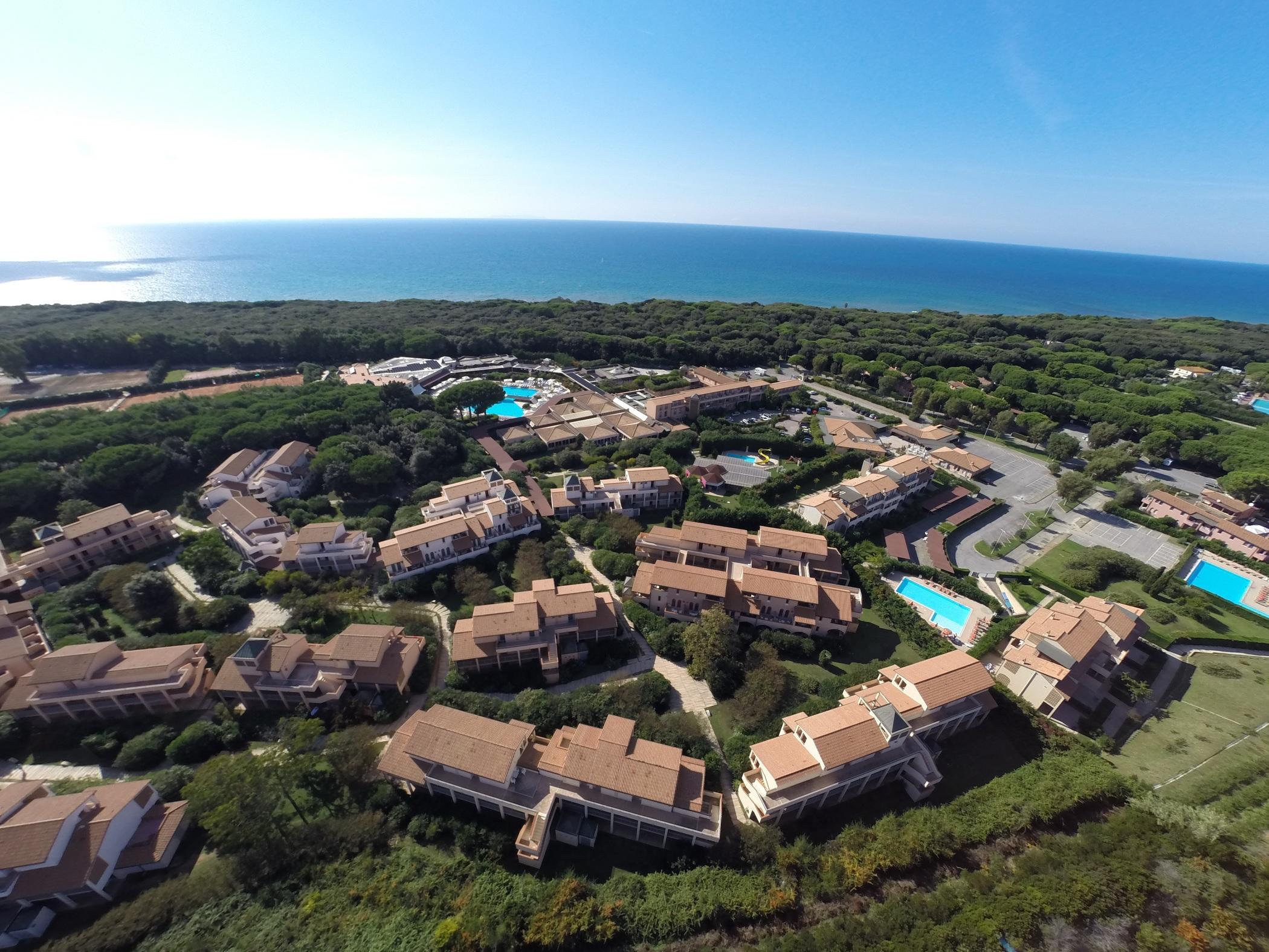 Garden Toscana Resort Сан-Вінченцо Екстер'єр фото
